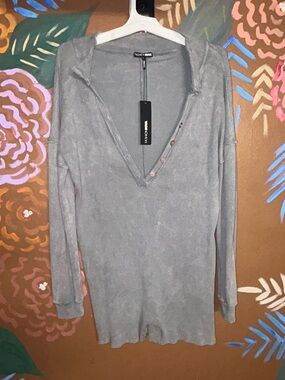 Fashion Nova Light Gray Long-Sleeve Henley Hoodie Top